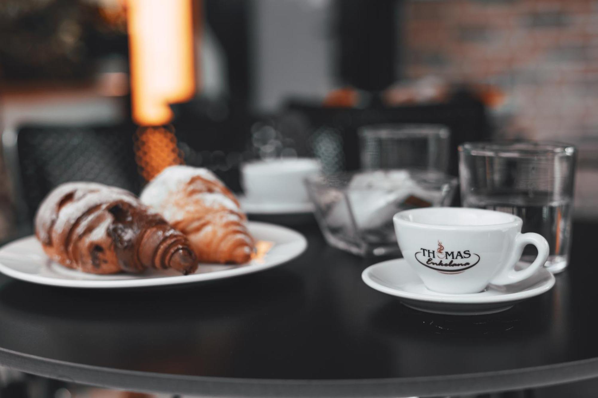 Hotel Beke Vlore Bagian luar foto