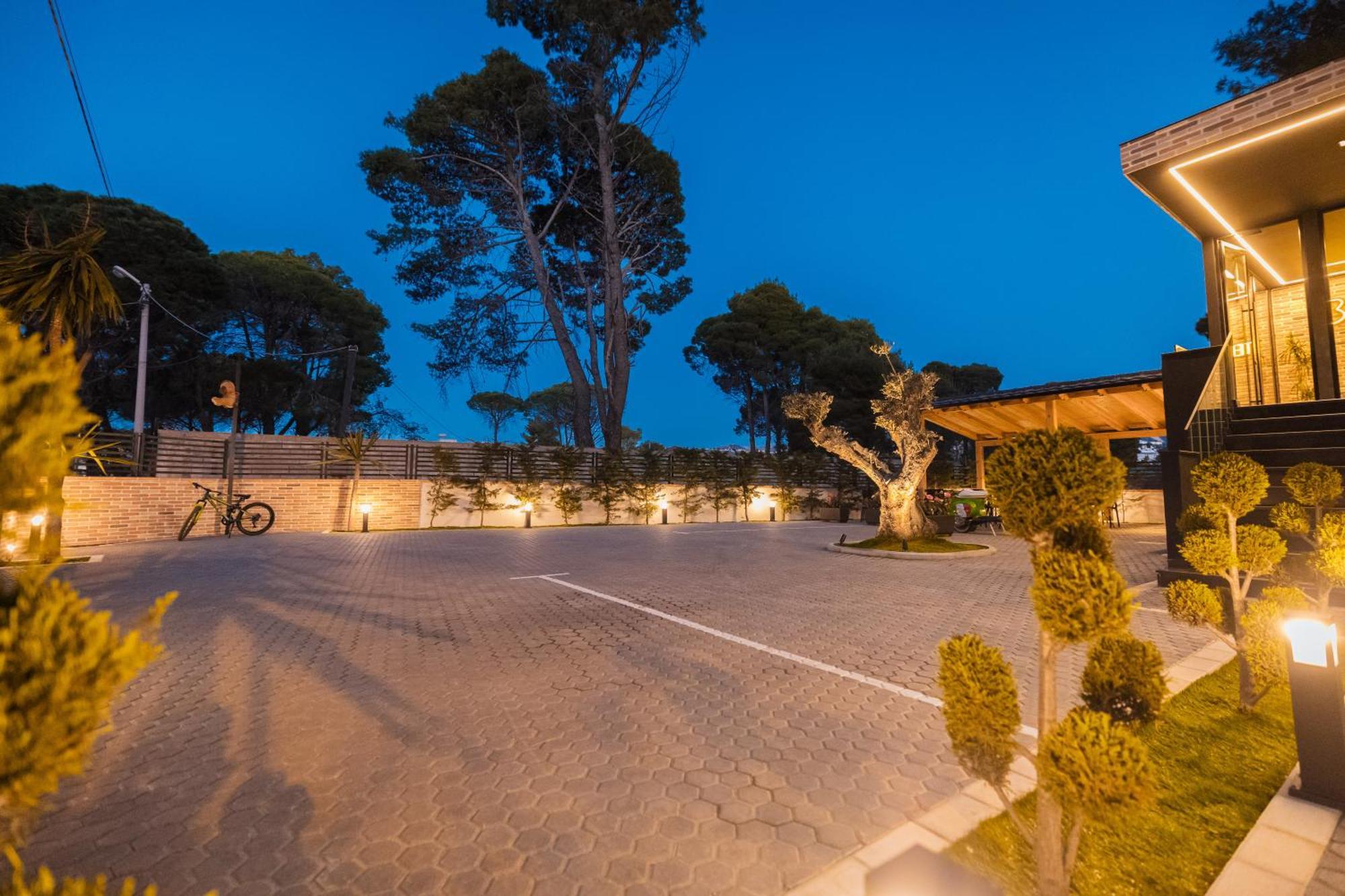 Hotel Beke Vlore Bagian luar foto