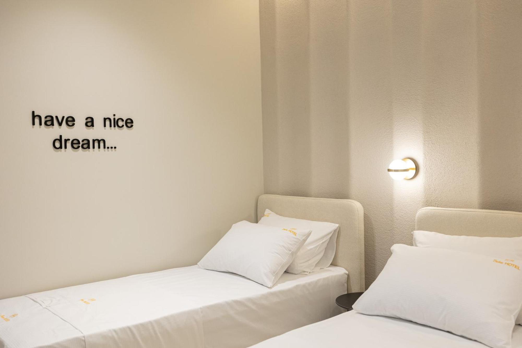 Hotel Beke Vlore Bagian luar foto