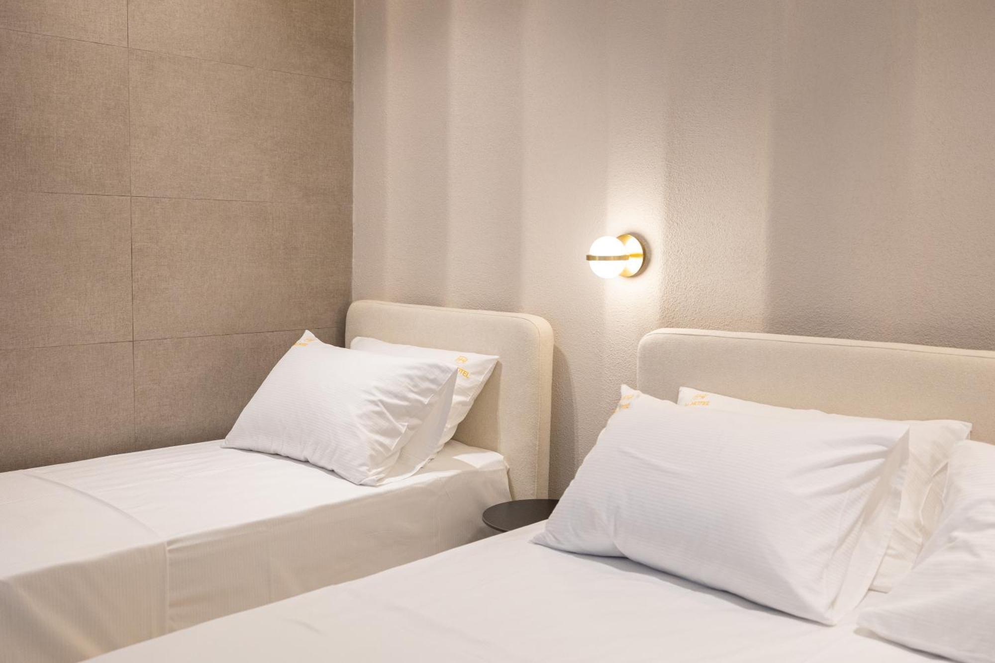 Hotel Beke Vlore Bagian luar foto
